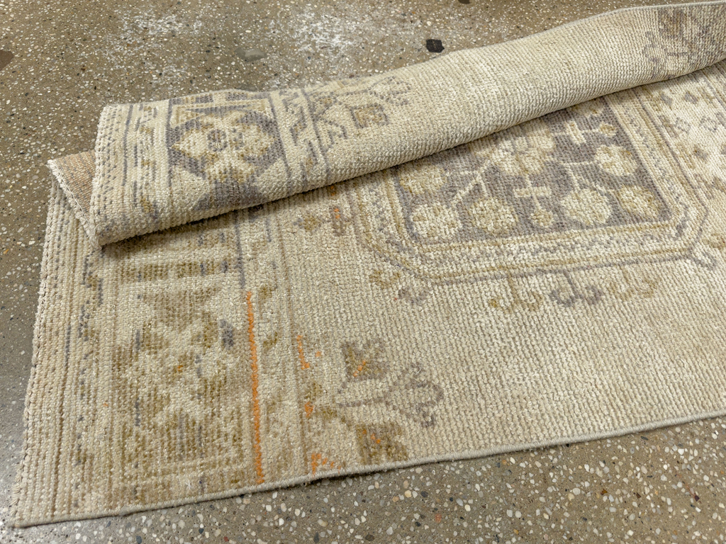Vintage Turkish Anatolian Runner, No.33702 - Galerie Shabab