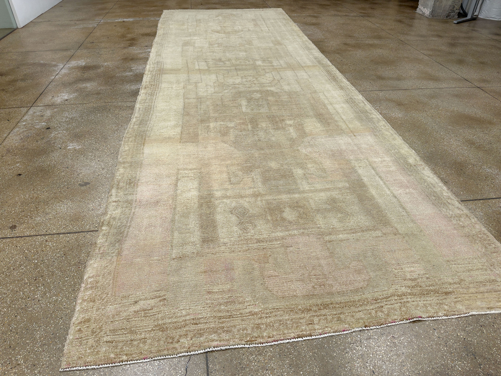 Vintage Turkish Anatolian Wide Gallery Runner, No.33706 - Galerie Shabab