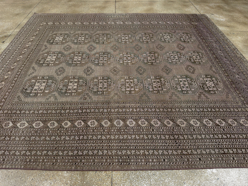 Vintage Central Asian Turkoman Room Size Carpet, No.33708 - Galerie Shabab