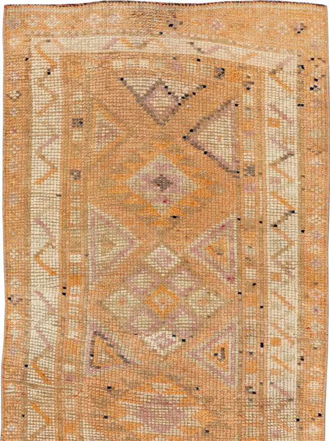 Vintage Turkish Anatolian Runner, No.33710 - Galerie Shabab