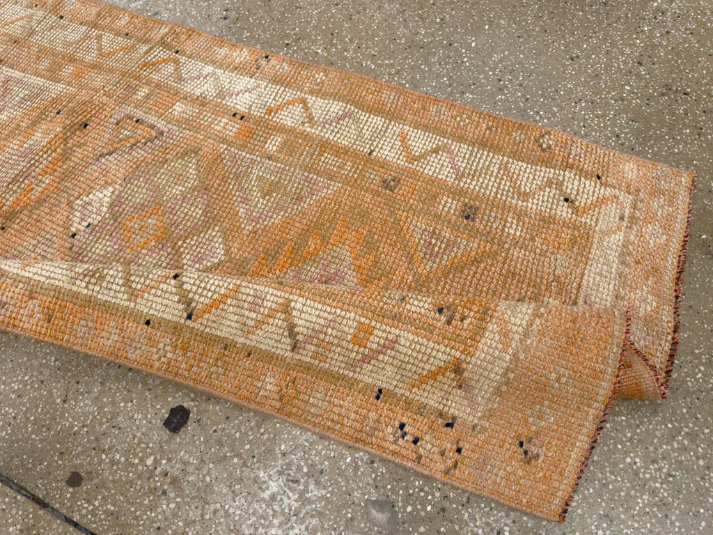 Vintage Turkish Anatolian Runner, No.33710 - Galerie Shabab