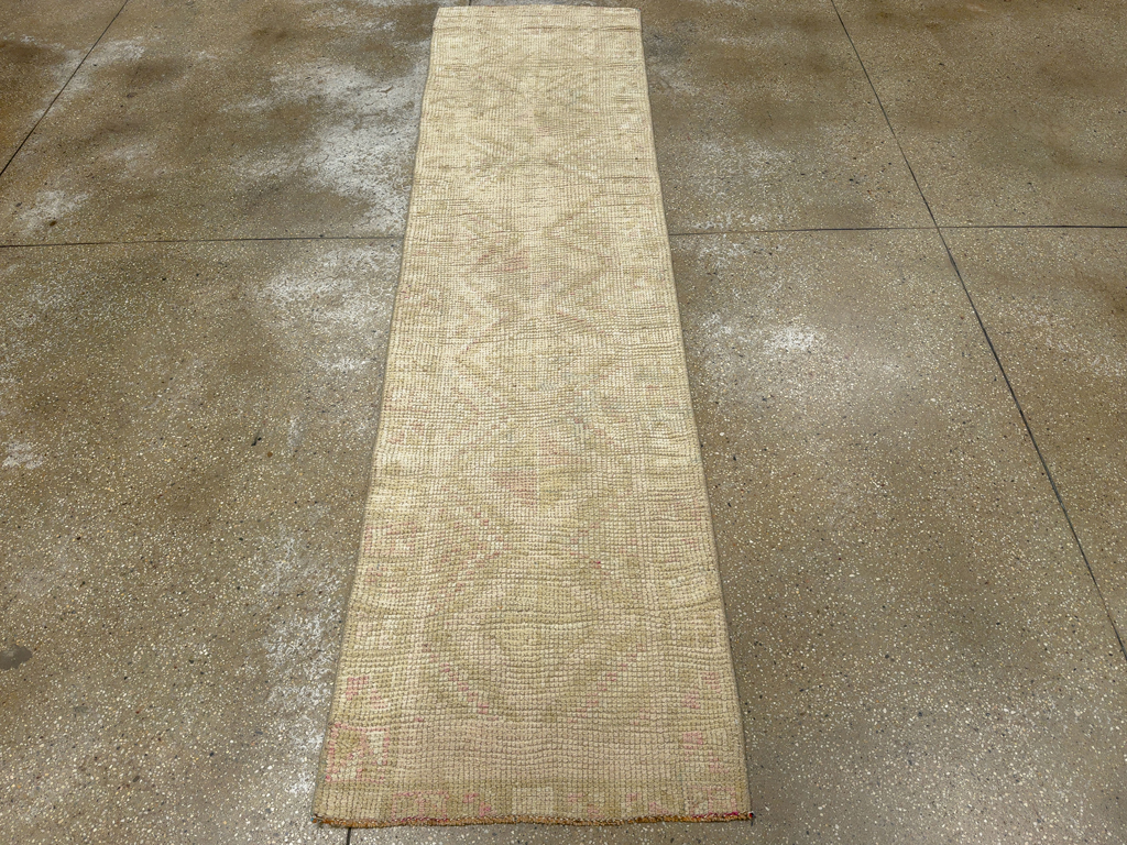 Vintage Turkish Anatolian Runner, No.33720 - Galerie Shabab