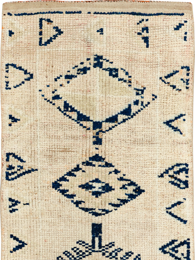 Vintage Turkish Anatolian Runner, No.33723 - Galerie Shabab