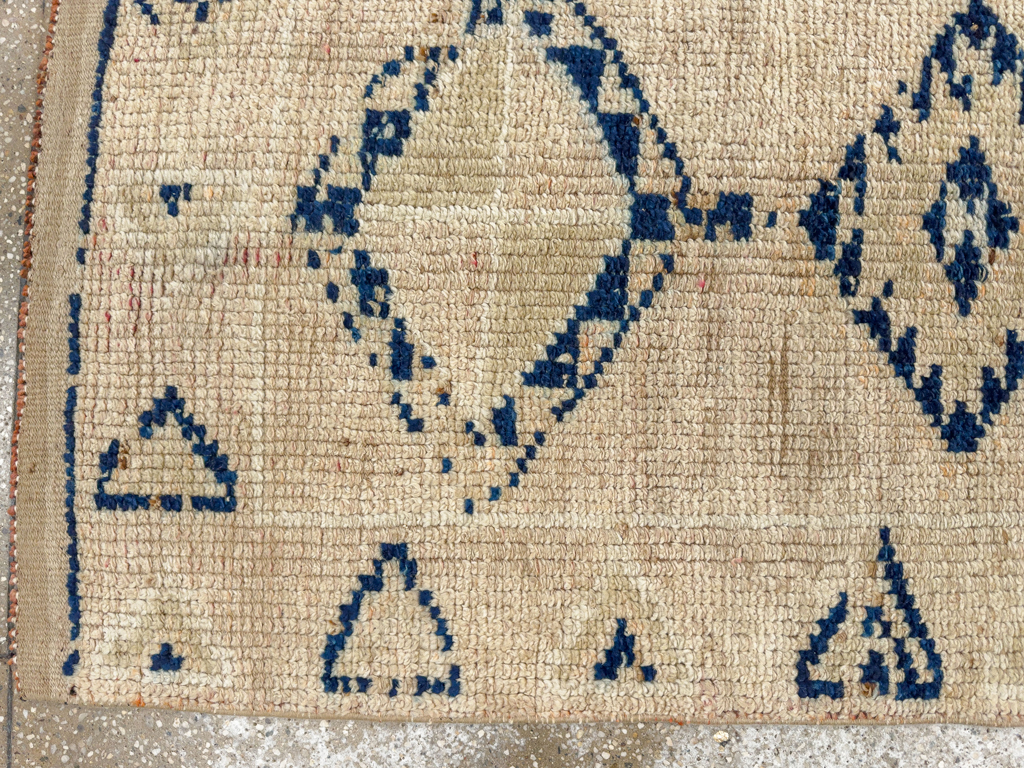 Vintage Turkish Anatolian Runner, No.33723 - Galerie Shabab