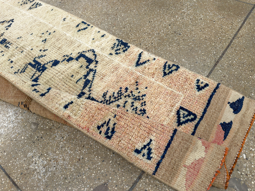 Vintage Turkish Anatolian Runner, No.33723 - Galerie Shabab
