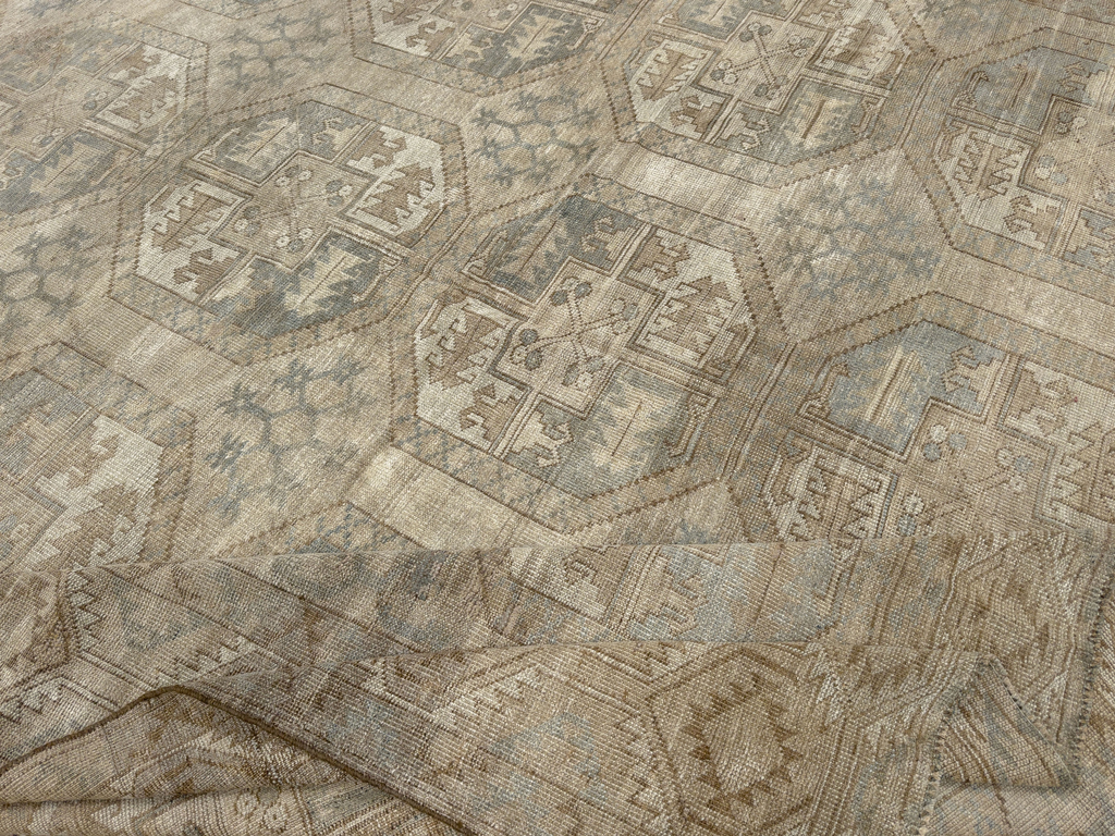 Vintage Central Asian Turkoman Room Size Carpet, No.33724 - Galerie Shabab
