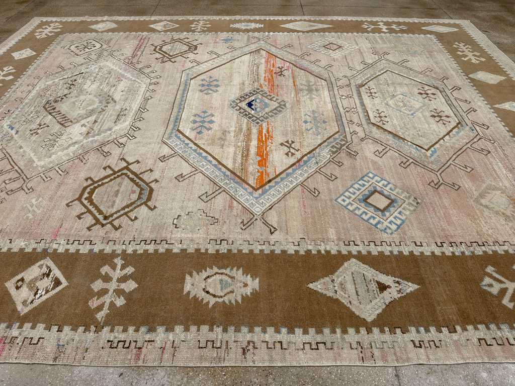 Vintage Turkish Anatolian Large Carpet, No.33725 - Galerie Shabab