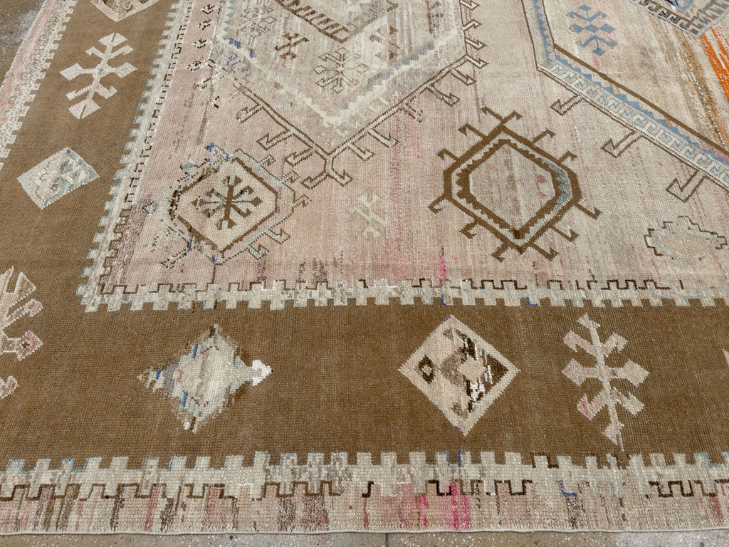Vintage Turkish Anatolian Large Carpet, No.33725 - Galerie Shabab