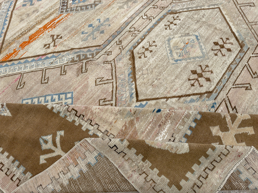 Vintage Turkish Anatolian Large Carpet, No.33725 - Galerie Shabab