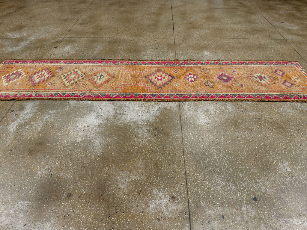 Vintage Turkish Anatolian Runner, No.33726 - Galerie Shabab
