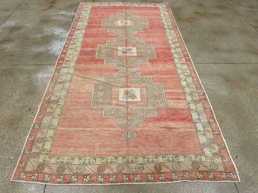 Vintage Turkish Anatolian Wide Gallery Runner, No.33730 - Galerie Shabab