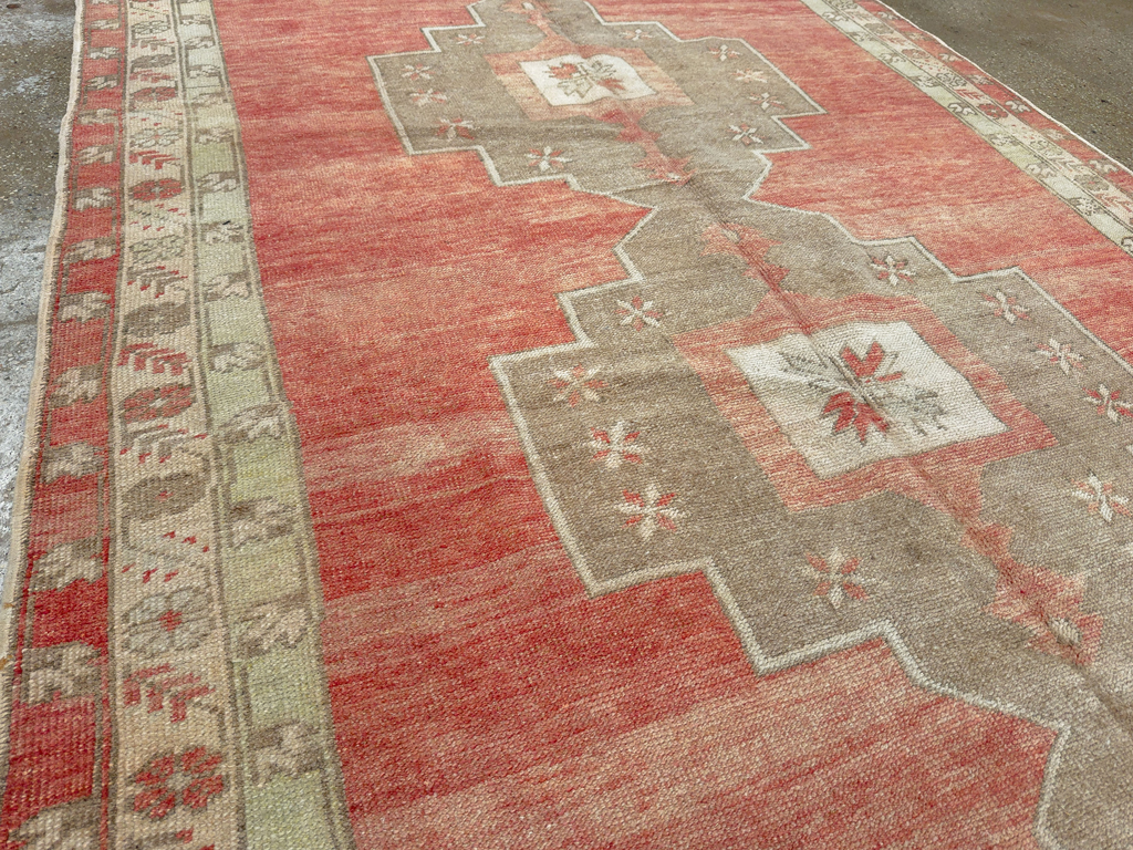 Vintage Turkish Anatolian Wide Gallery Runner, No.33730 - Galerie Shabab