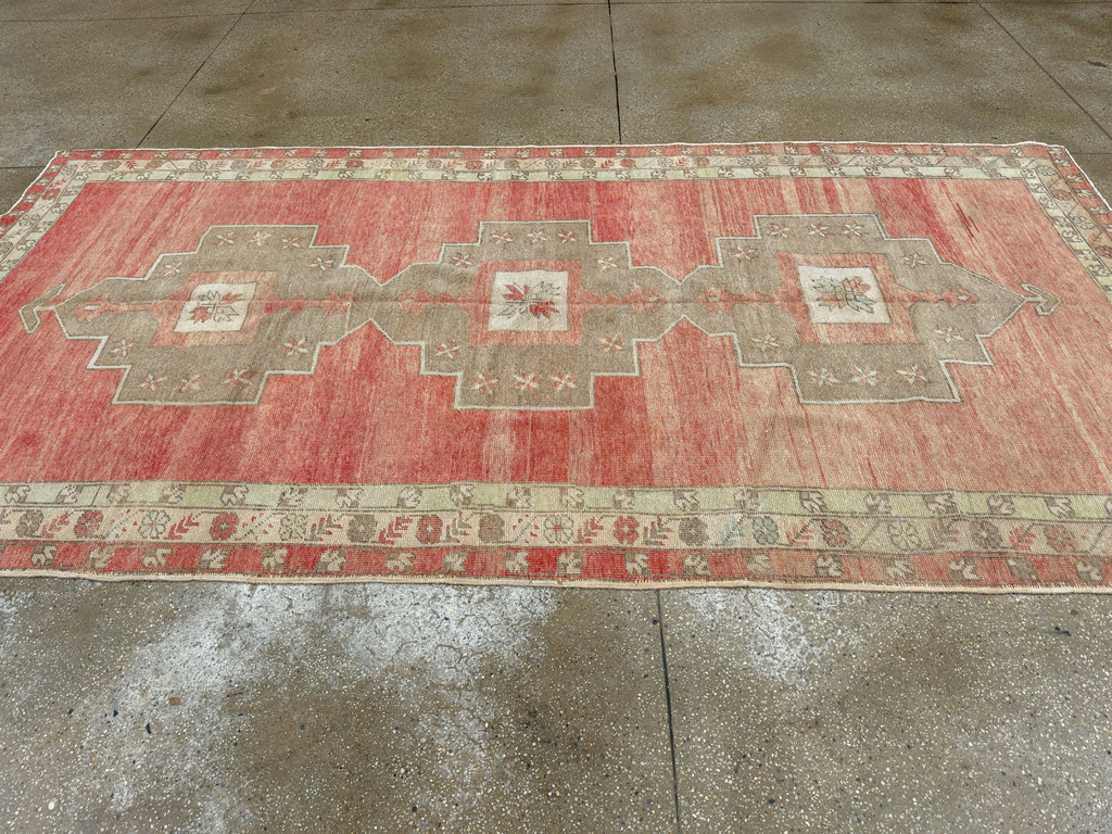 Vintage Turkish Anatolian Wide Gallery Runner, No.33730 - Galerie Shabab