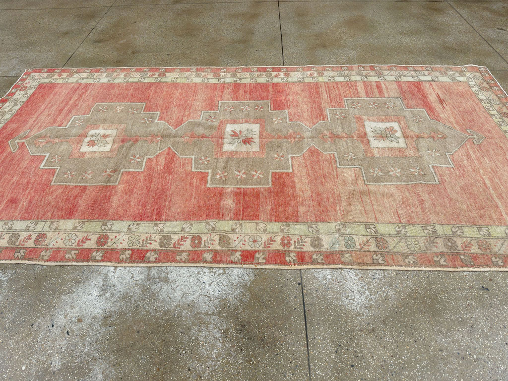 Vintage Turkish Anatolian Wide Gallery Runner, No.33730 - Galerie Shabab