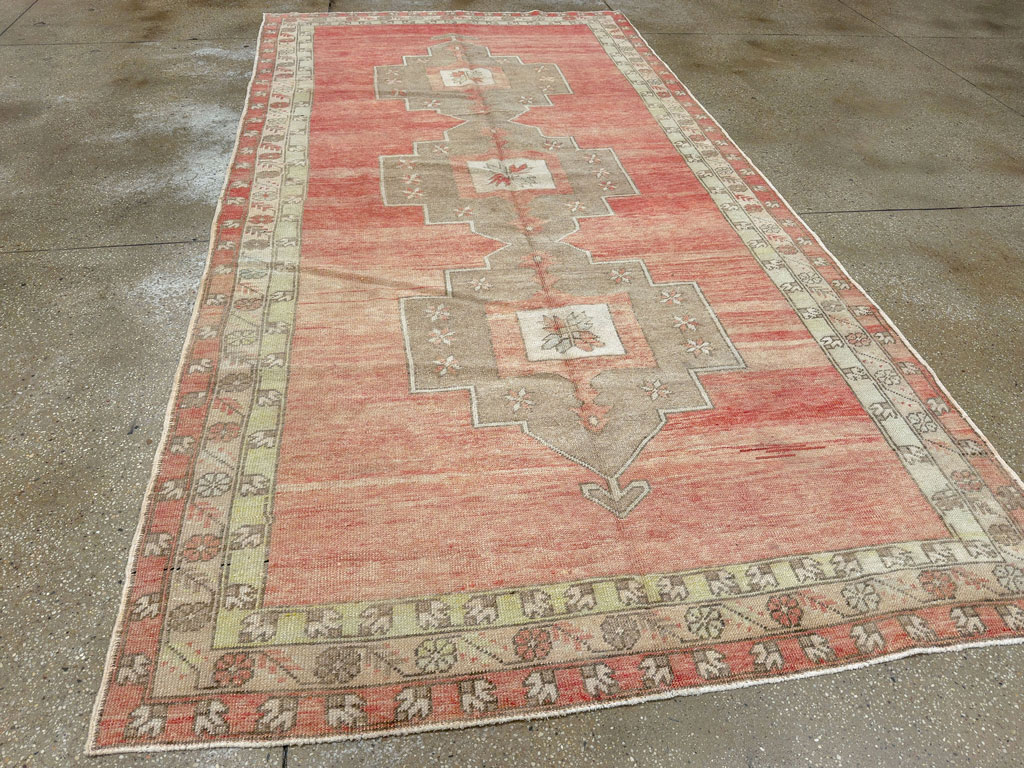 Vintage Turkish Anatolian Wide Gallery Runner, No.33730 - Galerie Shabab