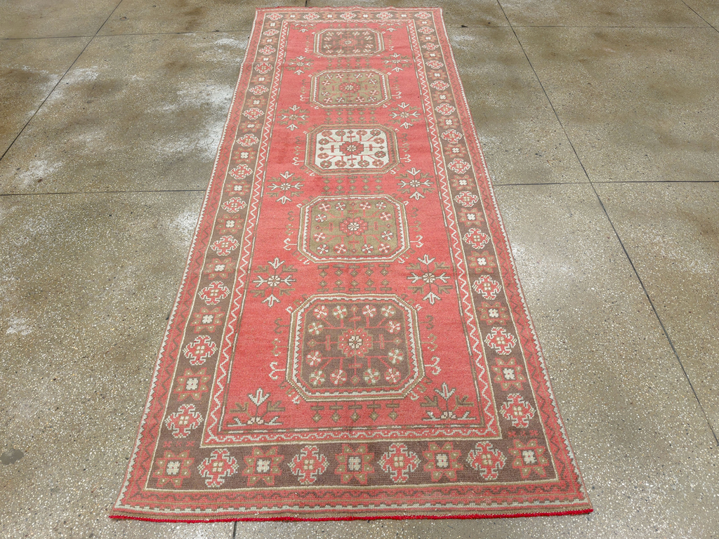 Vintage Turkish Anatolian Wide Gallery Runner, No.33735 - Galerie Shabab