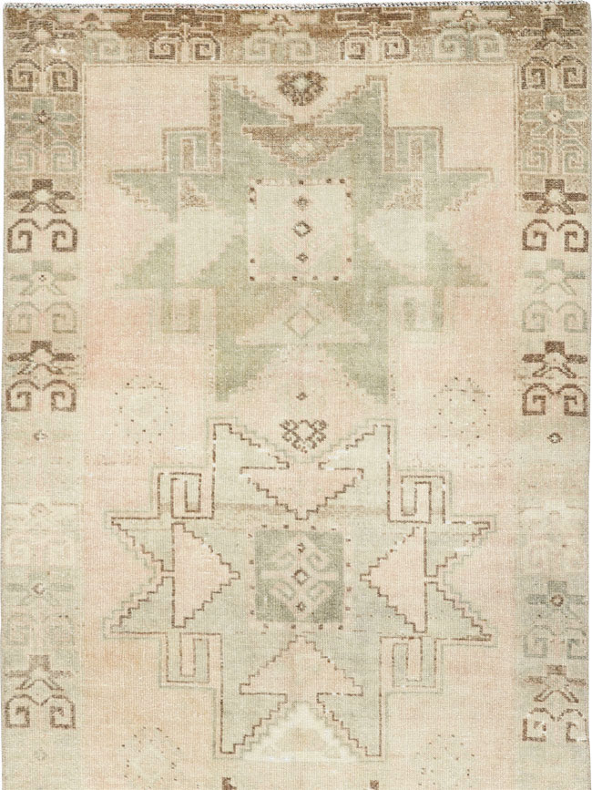 Vintage Turkish Anatolian Runner, No.33739 - Galerie Shabab
