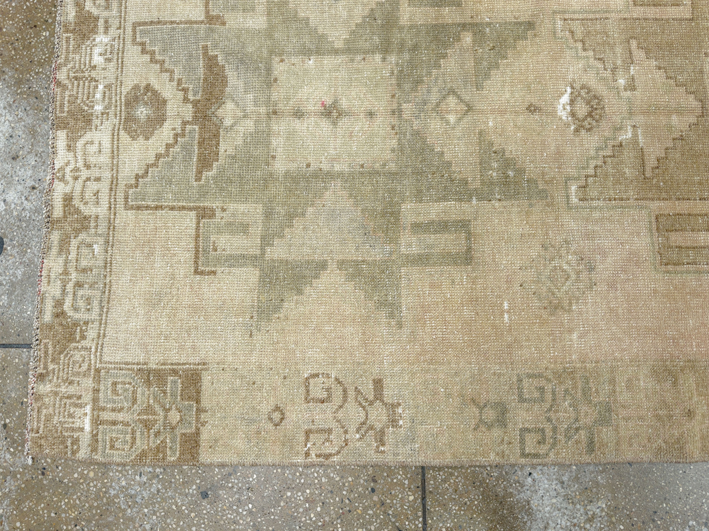 Vintage Turkish Anatolian Runner, No.33739 - Galerie Shabab