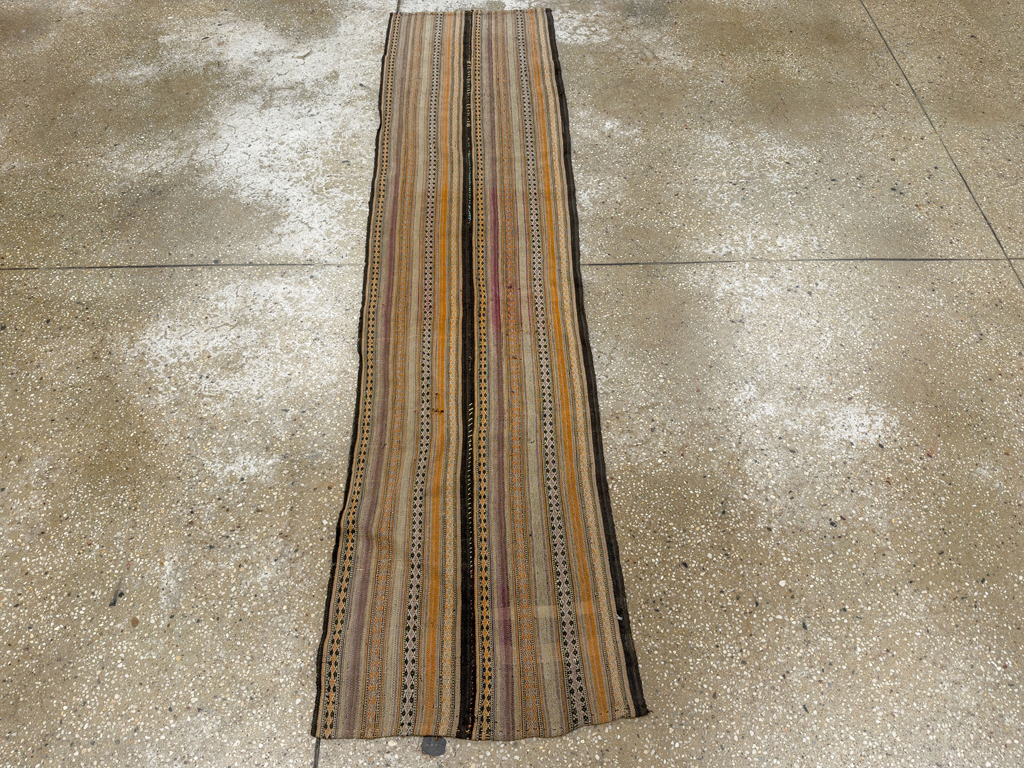 Vintage Persian Textile Small Runner, No.33741 - Galerie Shabab