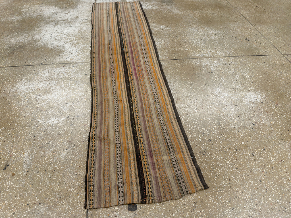 Vintage Persian Textile Small Runner, No.33741 - Galerie Shabab