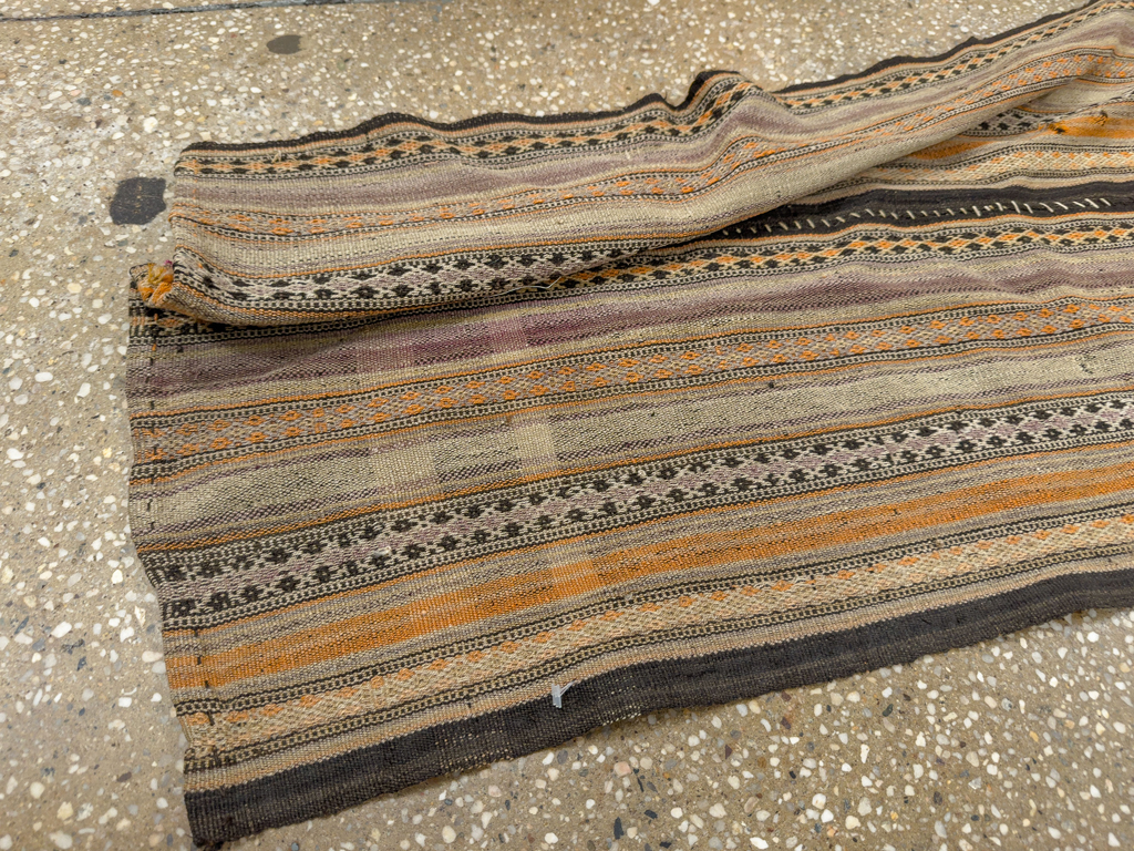 Vintage Persian Textile Small Runner, No.33741 - Galerie Shabab