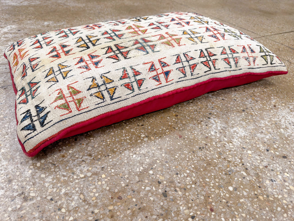 Vintage Persian Kurdish Pillow (Pair: 2 of 2), No.33744 - Galerie Shabab