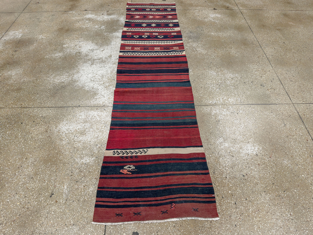 Vintage Turkish Flatweave Kilim Runner, No.33746 - Galerie Shabab