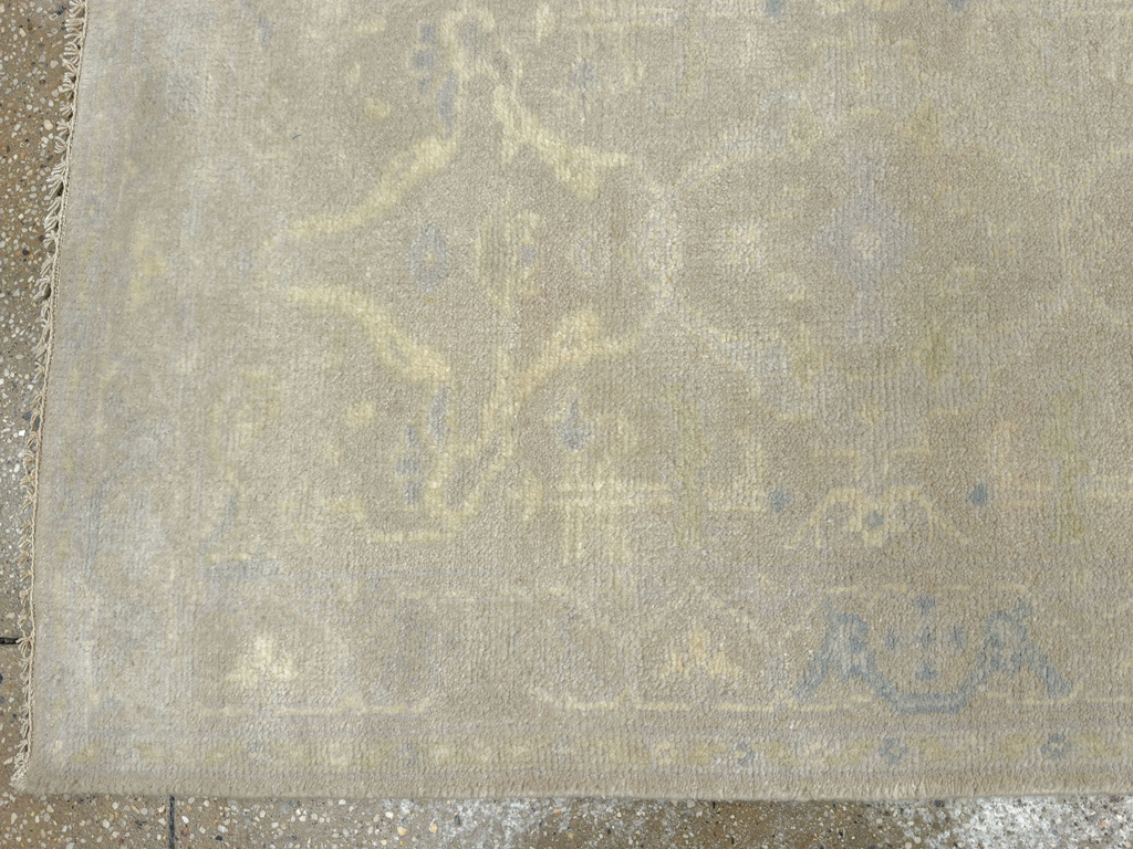 Modern Turkish Oushak Small Runner, No.33781 - Galerie Shabab
