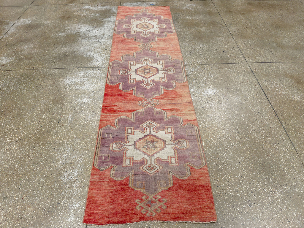 Vintage Turkish Anatolian Runner, No.33785 - Galerie Shabab