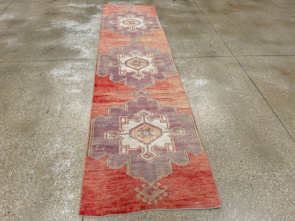 Vintage Turkish Anatolian Runner, No.33785 - Galerie Shabab