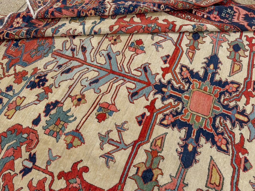 Antique Persian Heriz Room Size Carpet, No.33787 - Galerie Shabab