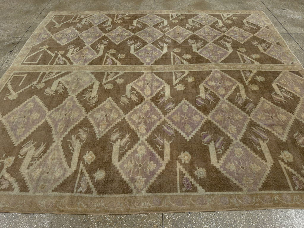 Vintage Turkish Anatolian Square Room Size Carpet, No.33796 - Galerie Shabab