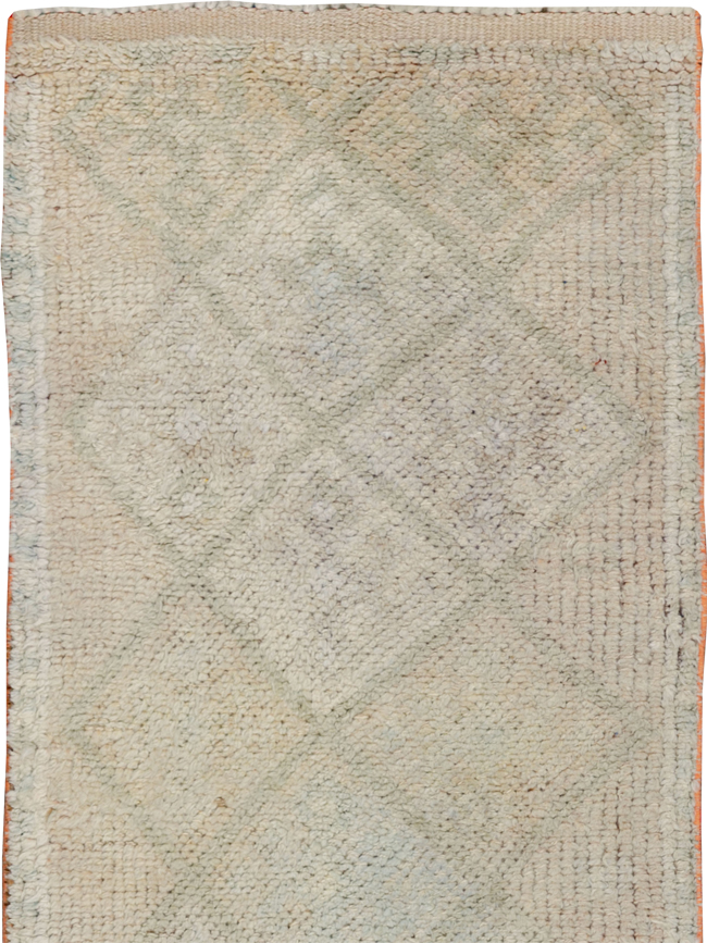 Vintage Turkish Anatolian Runner, No.33799 - Galerie Shabab