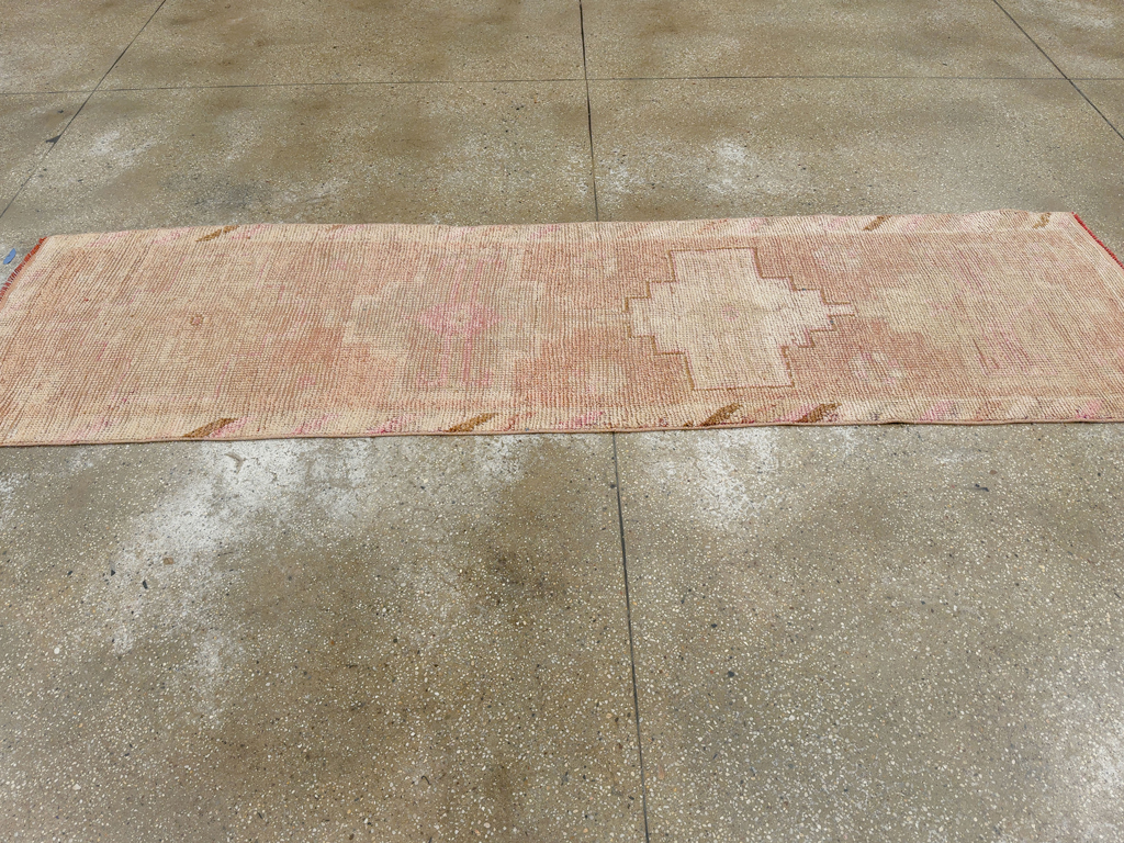 Vintage Turkish Anatolian Runner, No.33800 - Galerie Shabab