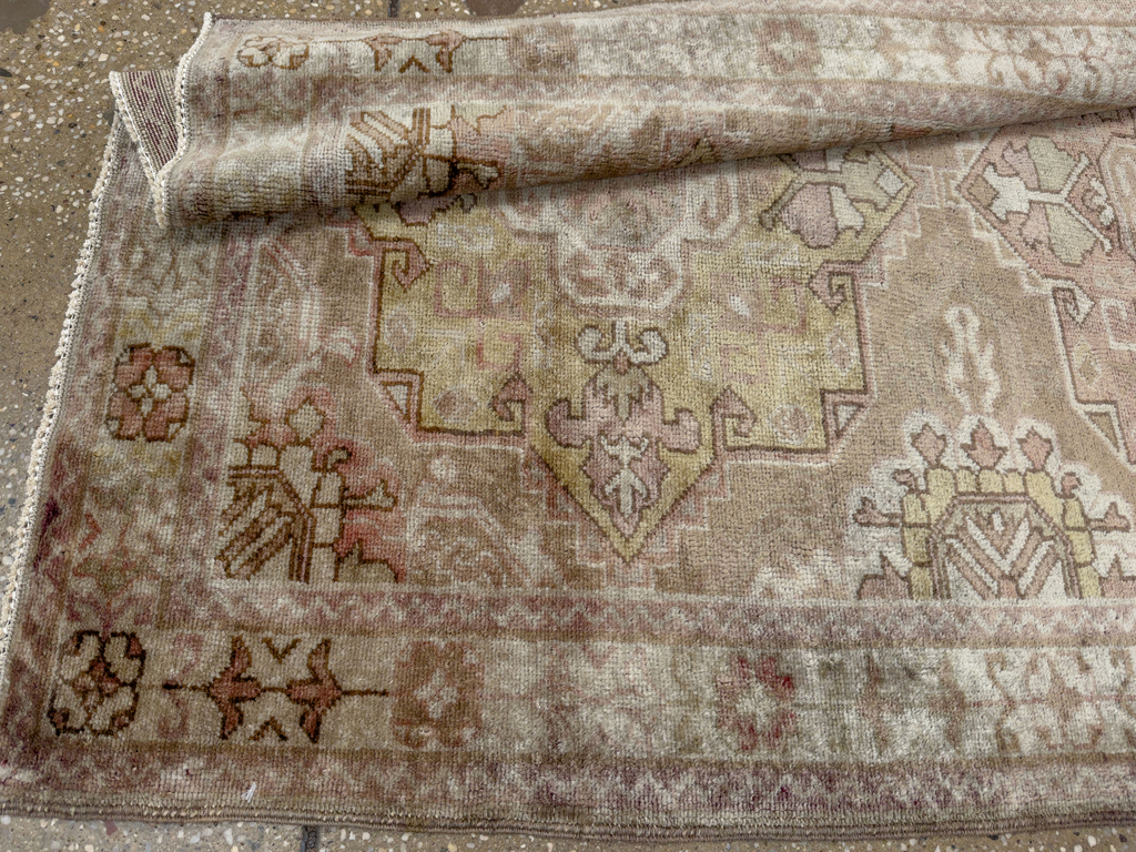 Antique Turkish Sivas Runner, No.33835 - Galerie Shabab