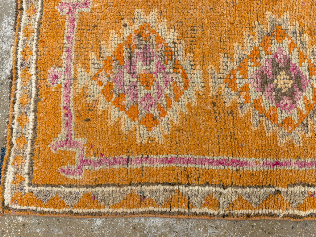 Vintage Turkish Anatolian Runner, No.33838 - Galerie Shabab