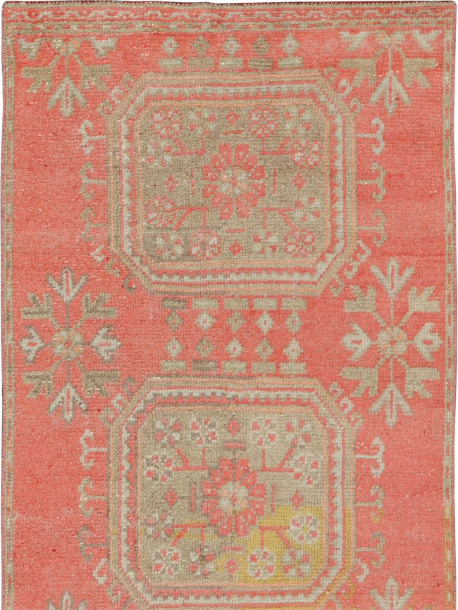 Vintage Turkish Anatolian Runner, No.33839 - Galerie Shabab
