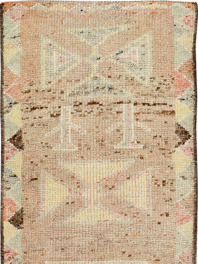 Vintage Turkish Anatolian Runner, No.33841 - Galerie Shabab
