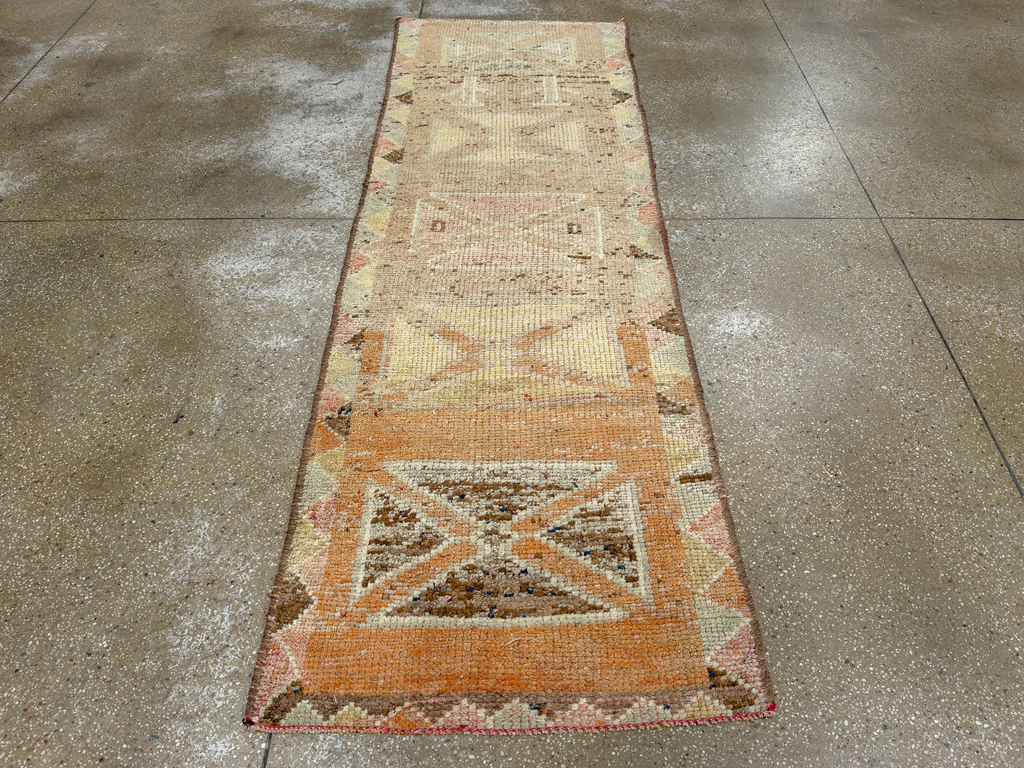 Vintage Turkish Anatolian Runner, No.33841 - Galerie Shabab