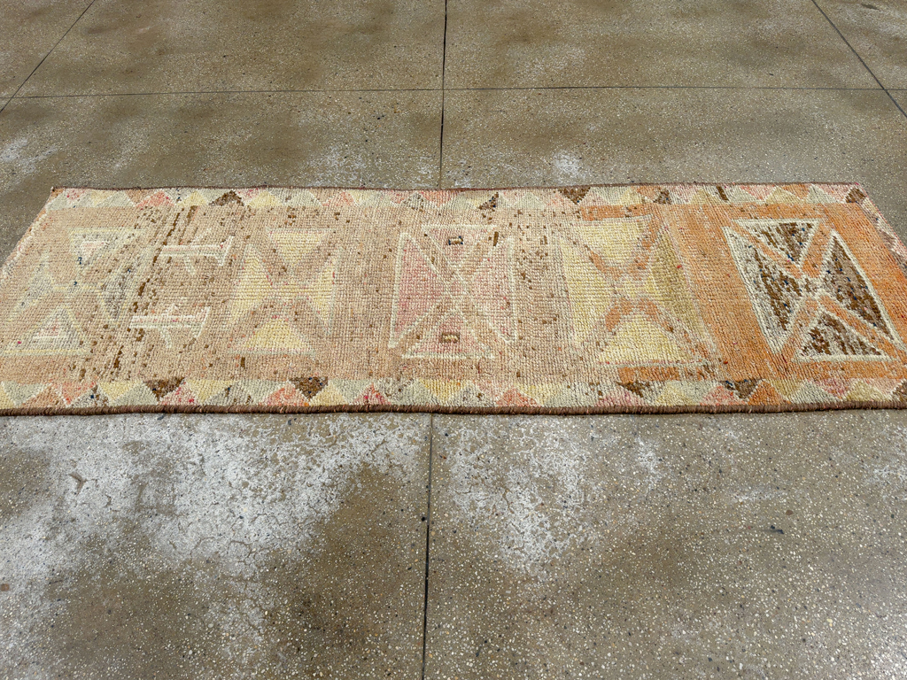 Vintage Turkish Anatolian Runner, No.33841 - Galerie Shabab