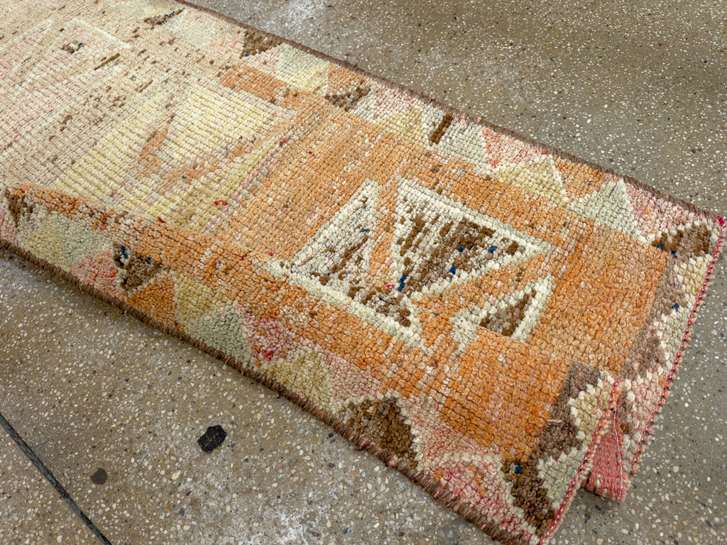 Vintage Turkish Anatolian Runner, No.33841 - Galerie Shabab