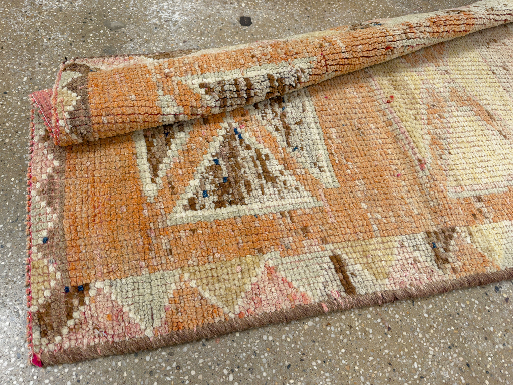Vintage Turkish Anatolian Runner, No.33841 - Galerie Shabab