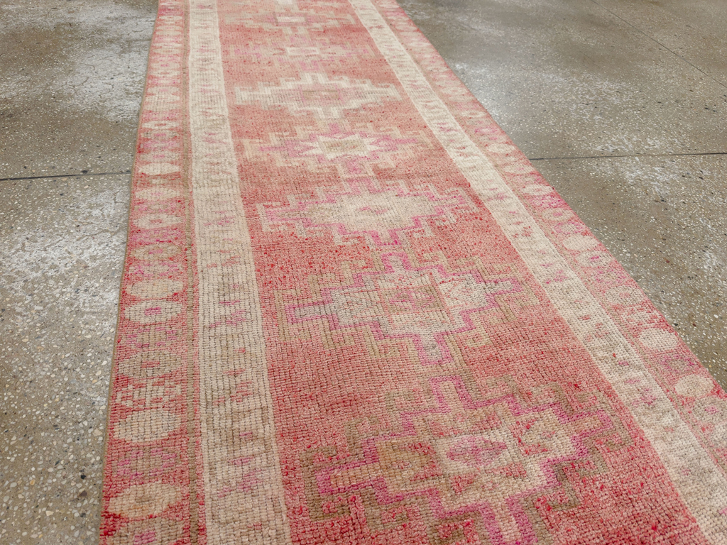 Vintage Turkish Anatolian Runner, No.33847 - Galerie Shabab