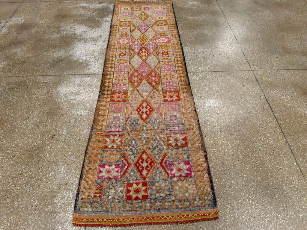Vintage Turkish Anatolian Runner, No.33848 - Galerie Shabab