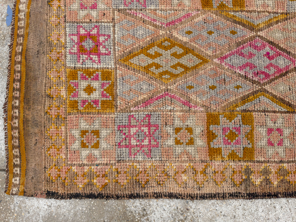 Vintage Turkish Anatolian Runner, No.33848 - Galerie Shabab