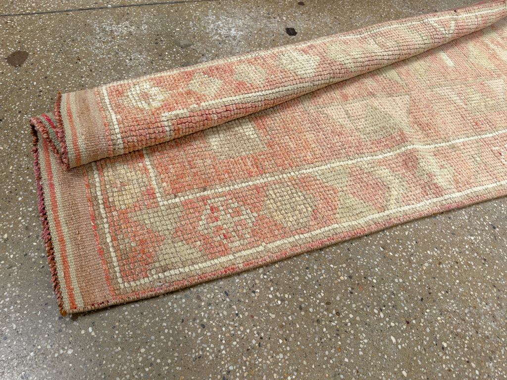 Vintage Turkish Anatolian Runner, No.33849 - Galerie Shabab