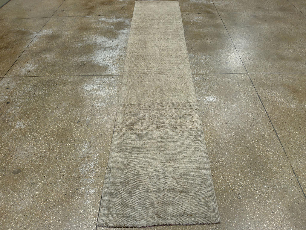 Vintage Turkish Anatolian Runner, No.33851 - Galerie Shabab