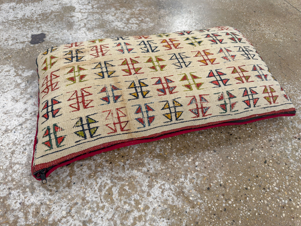 Vintage Persian Kurdish Pillow, No.33853 - Galerie Shabab