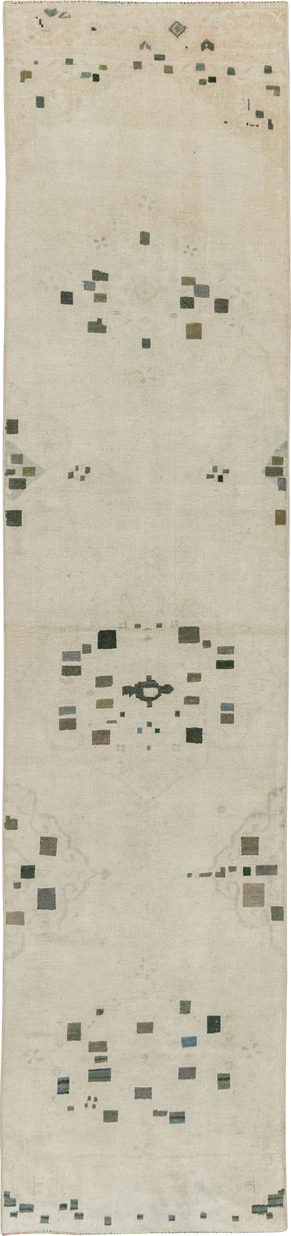 Vintage Turkish Anatolian Runner, No.33856 - Galerie Shabab