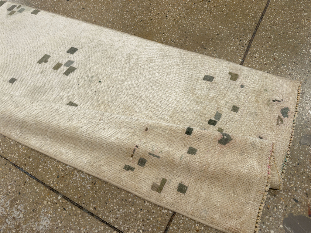 Vintage Turkish Anatolian Runner, No.33856 - Galerie Shabab
